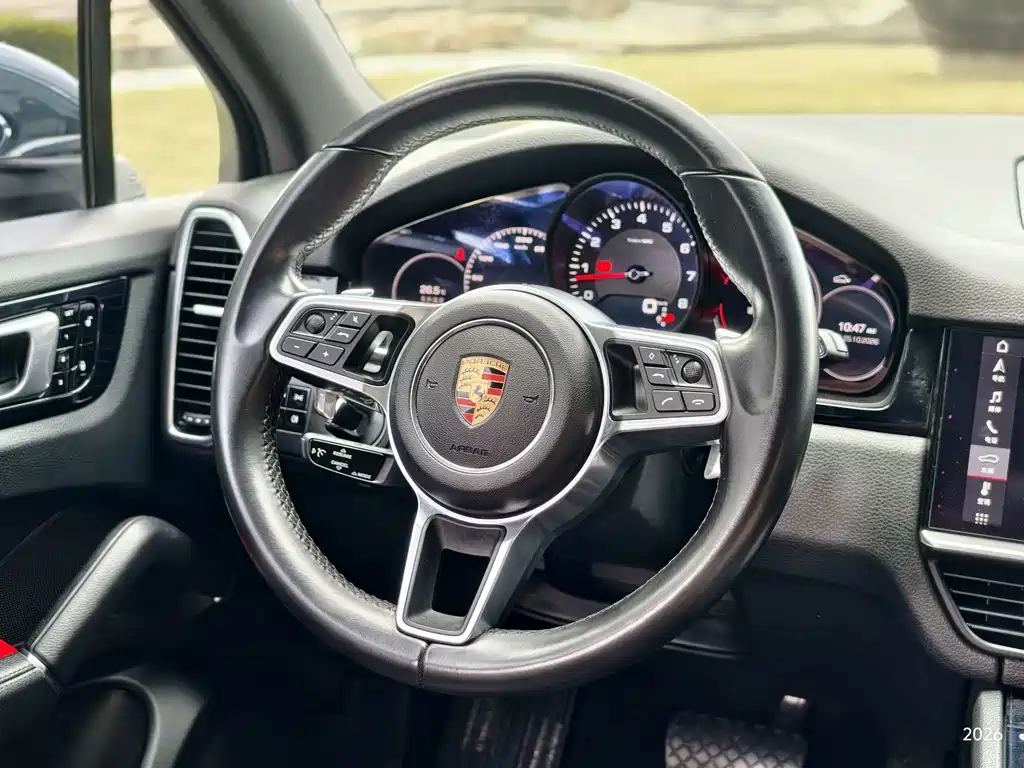 Porsche Cayenne — миниатюра 10