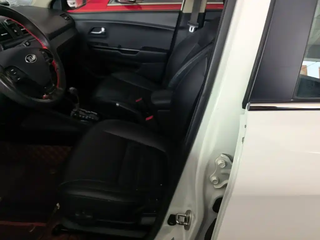 Kia K2 — миниатюра 15