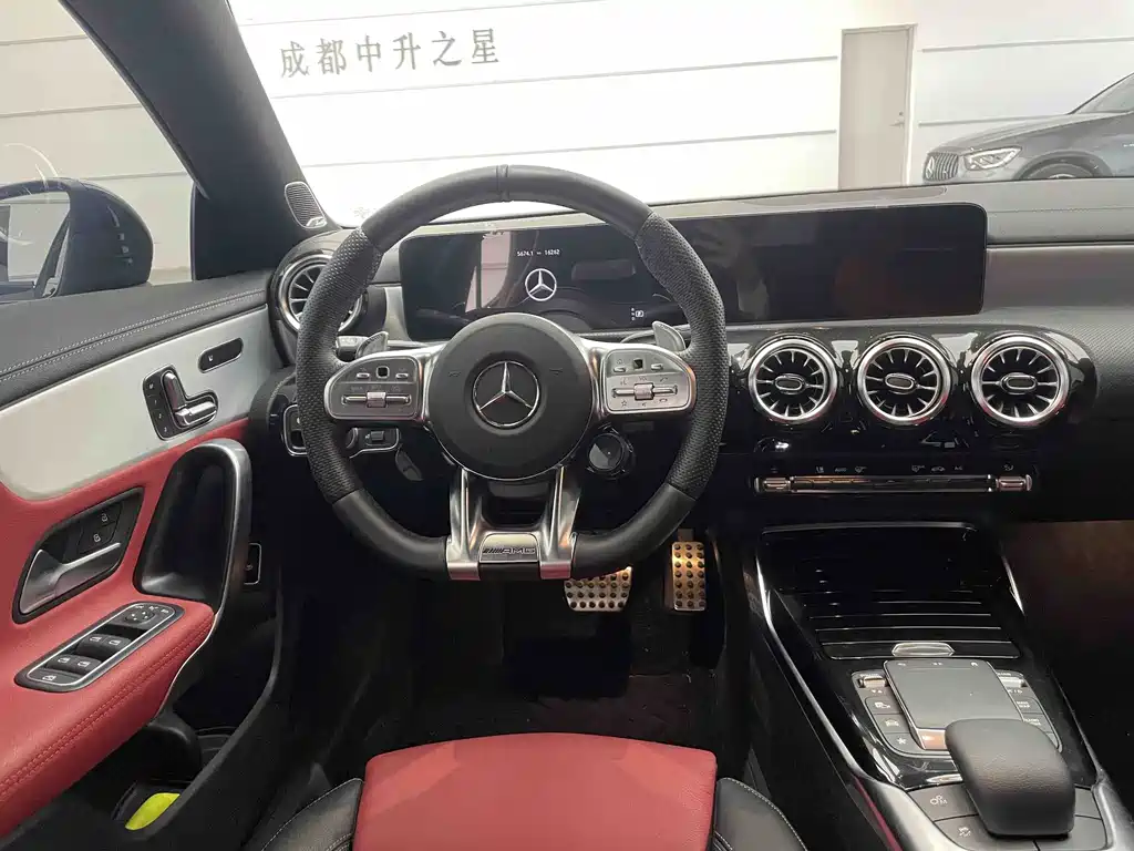 MERCEDES-BENZ CLA AMG