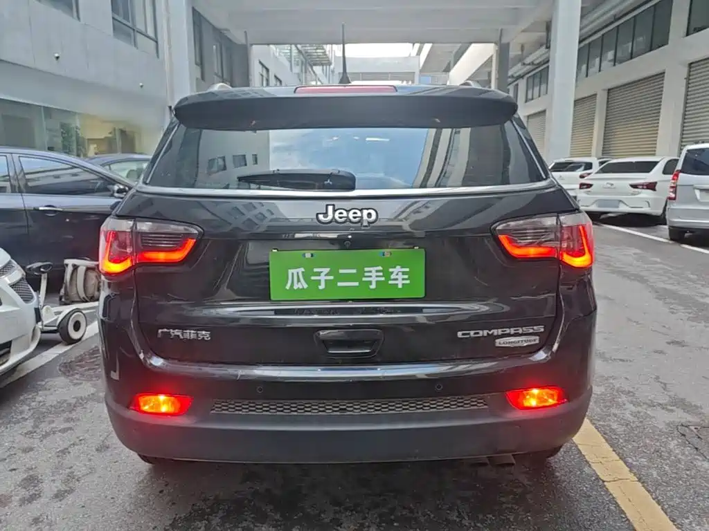 Jeep Compass — миниатюра 6
