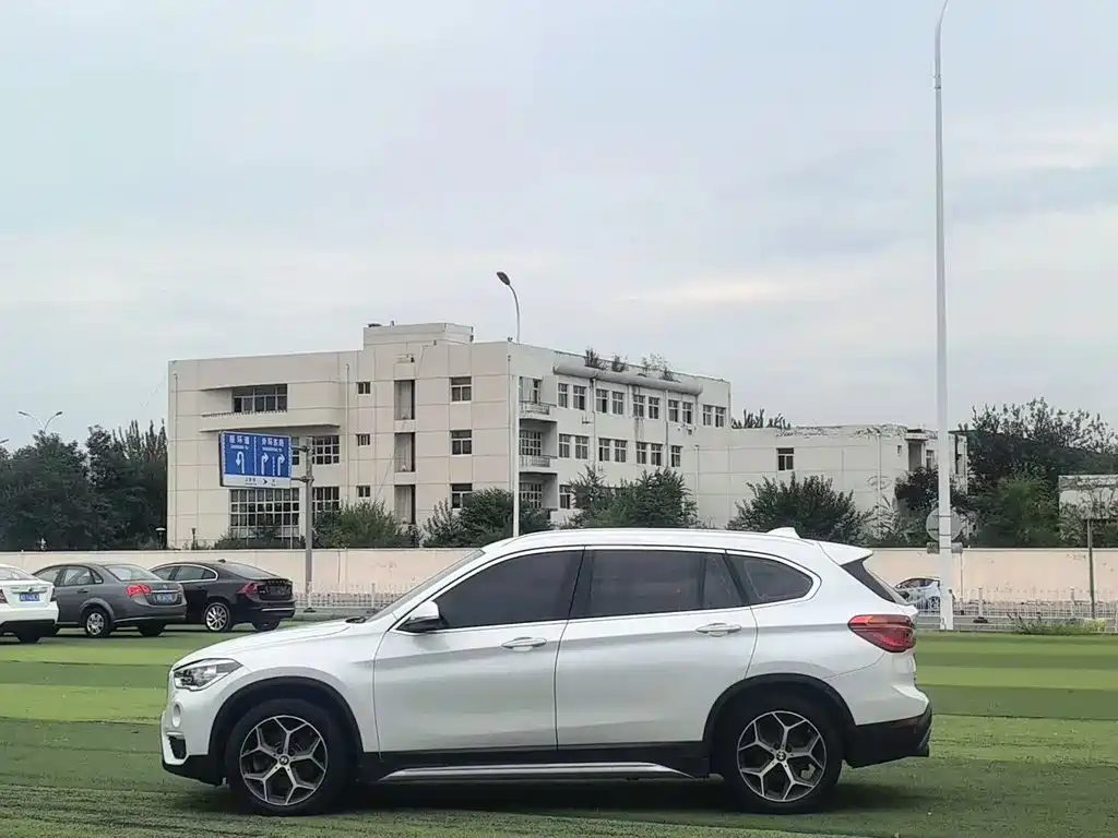 BMW X1 — миниатюра 5
