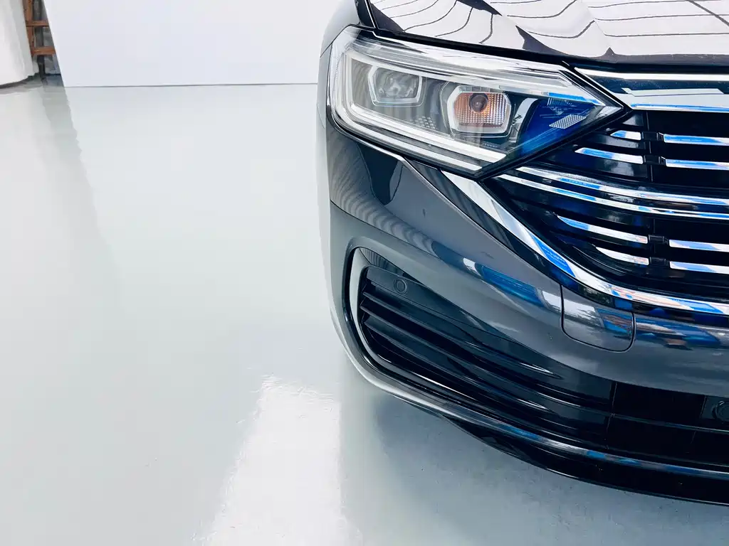 Volkswagen Sagitar — миниатюра 4