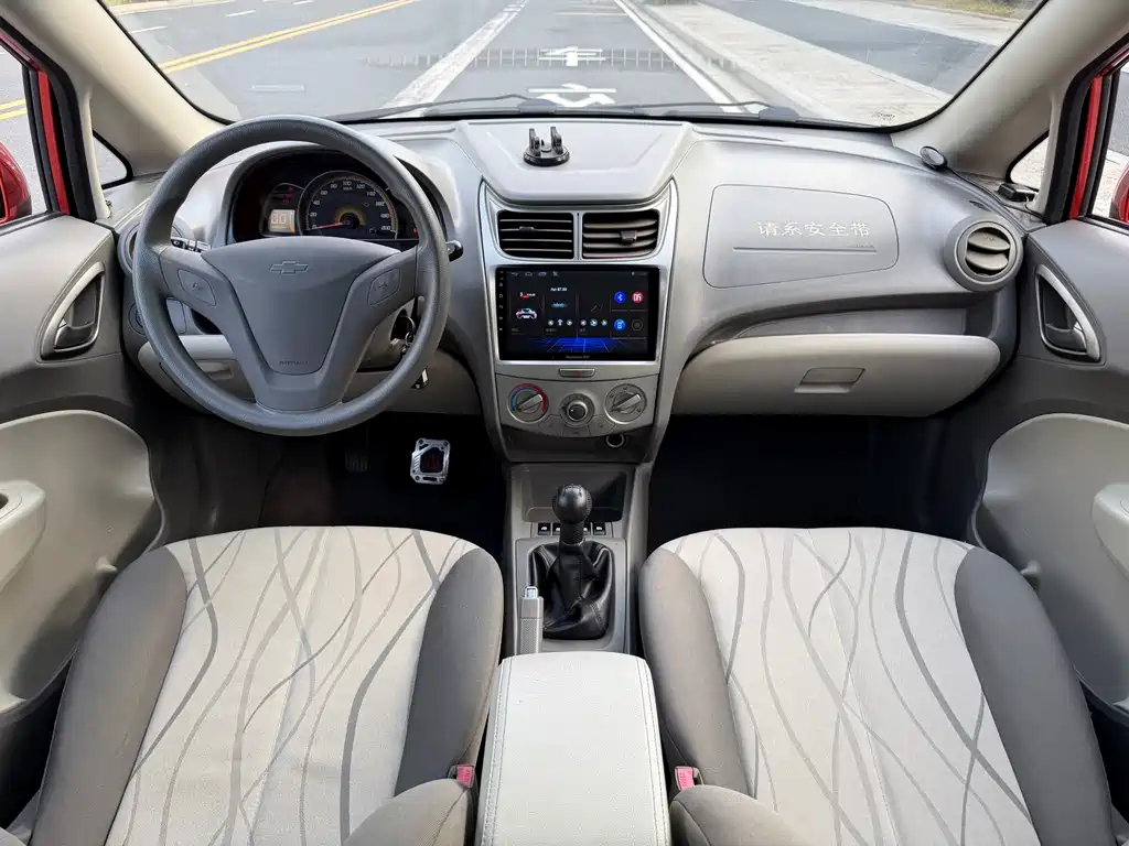 Chevrolet Sail — миниатюра 15