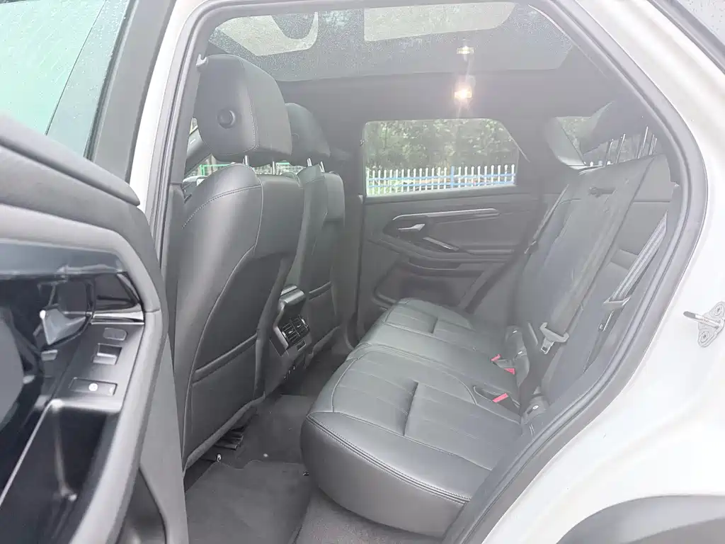 Land Rover Evoque — миниатюра 11