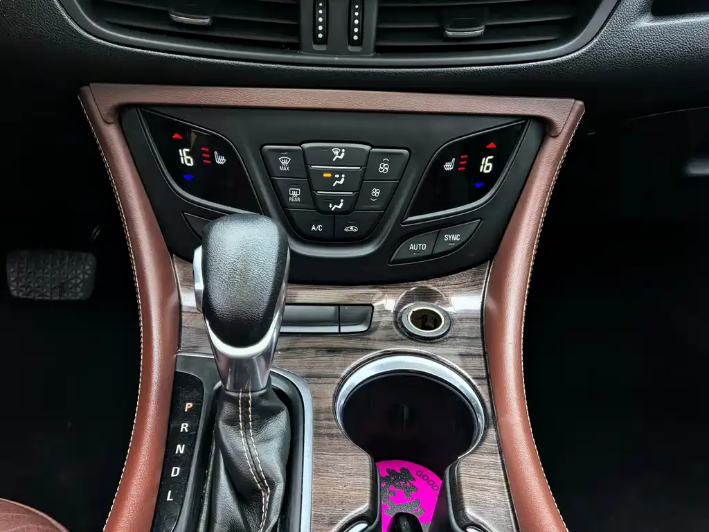 Buick Envision Plus — миниатюра 11