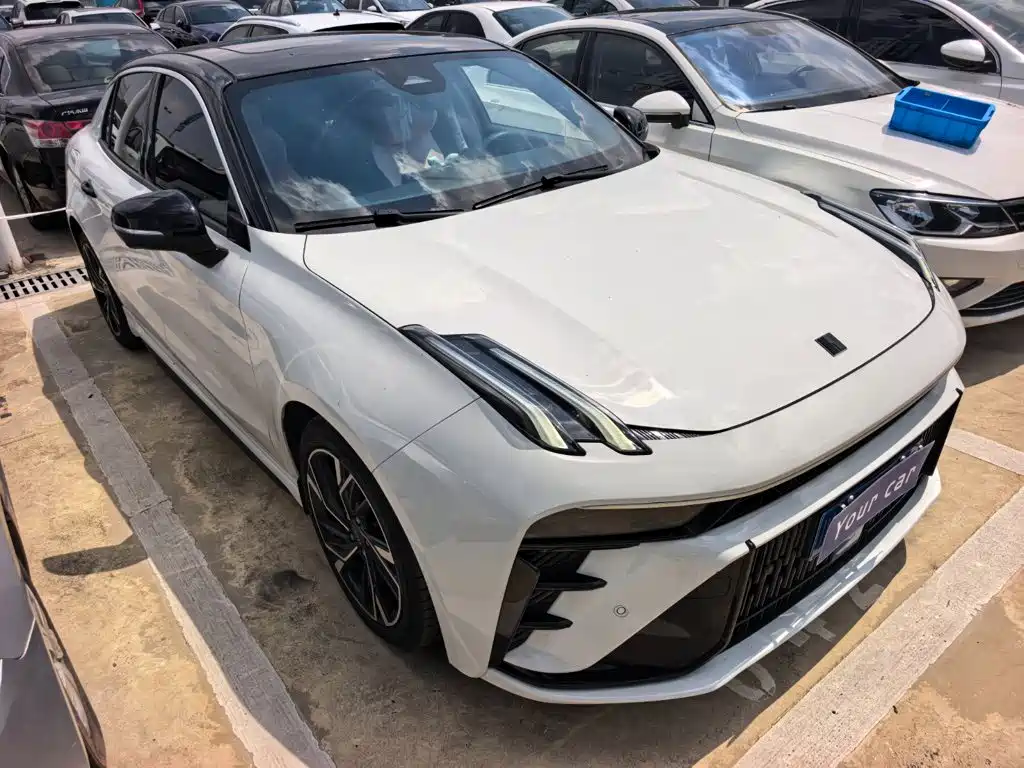 Lynk & Co 03 — миниатюра 3