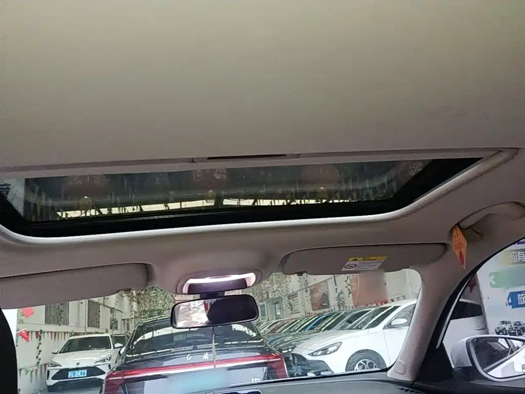 Buick Verano — миниатюра 18