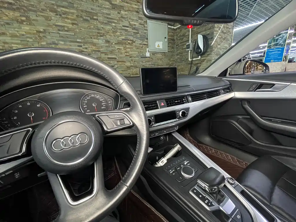 Audi A4L — миниатюра 10