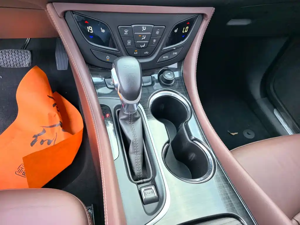 Buick Envision Plus — миниатюра 15