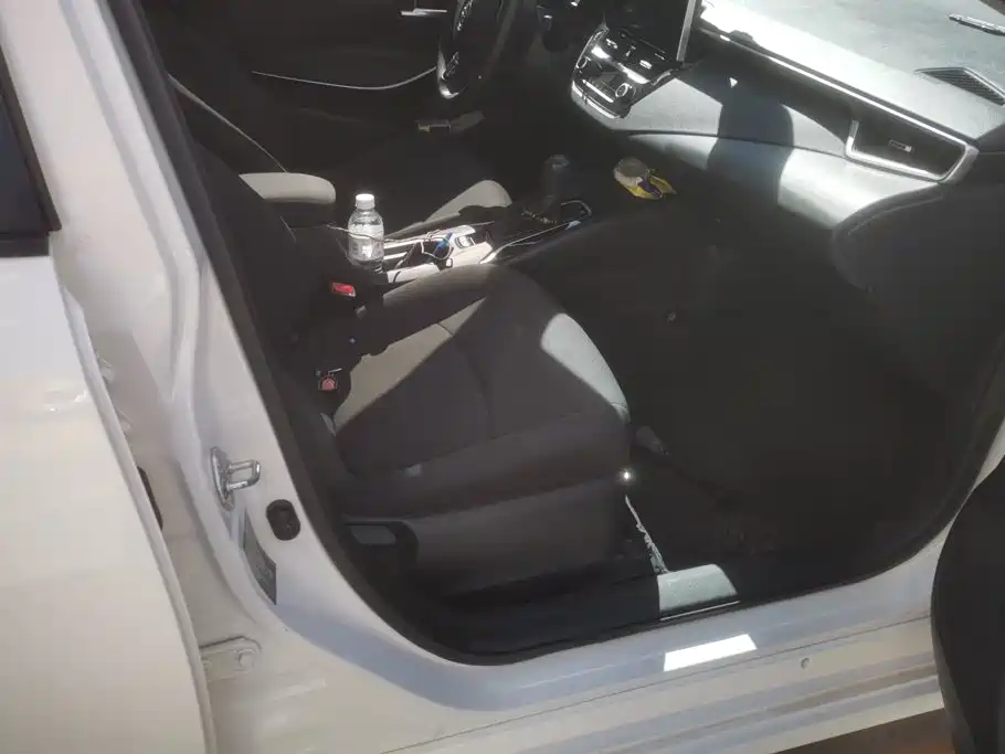 Toyota Corolla — миниатюра 8