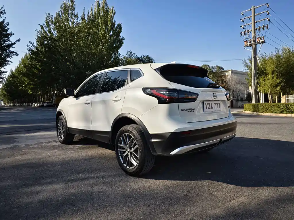 Nissan Qashqai — миниатюра 6