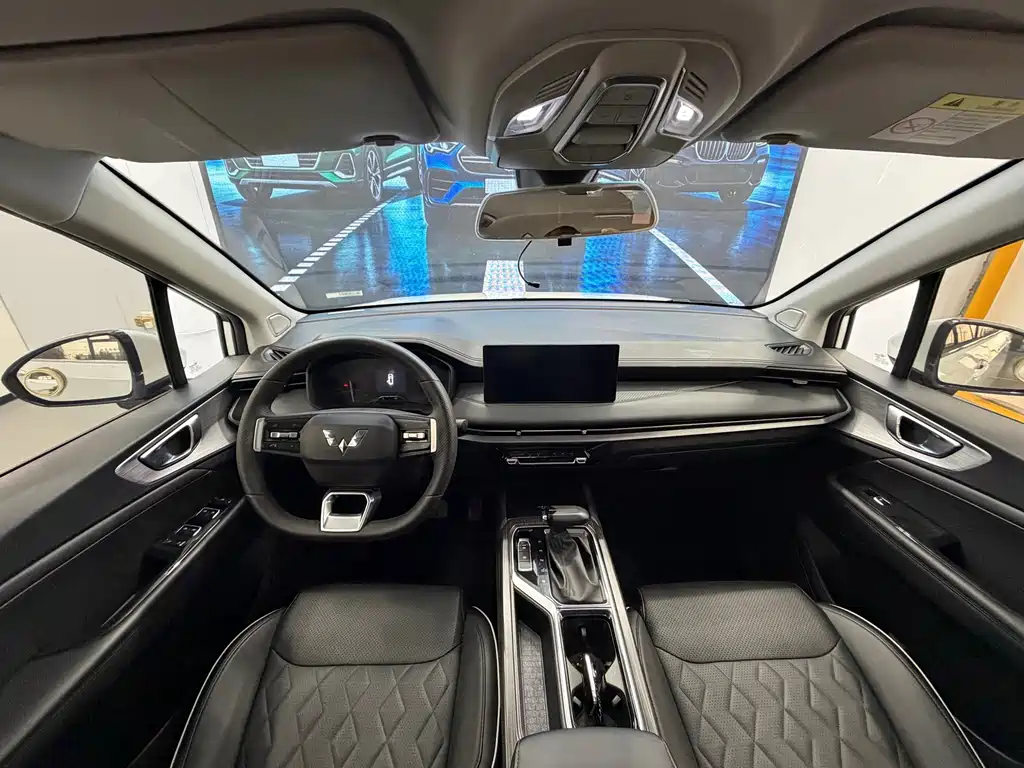 Wuling Jiachen — миниатюра 9