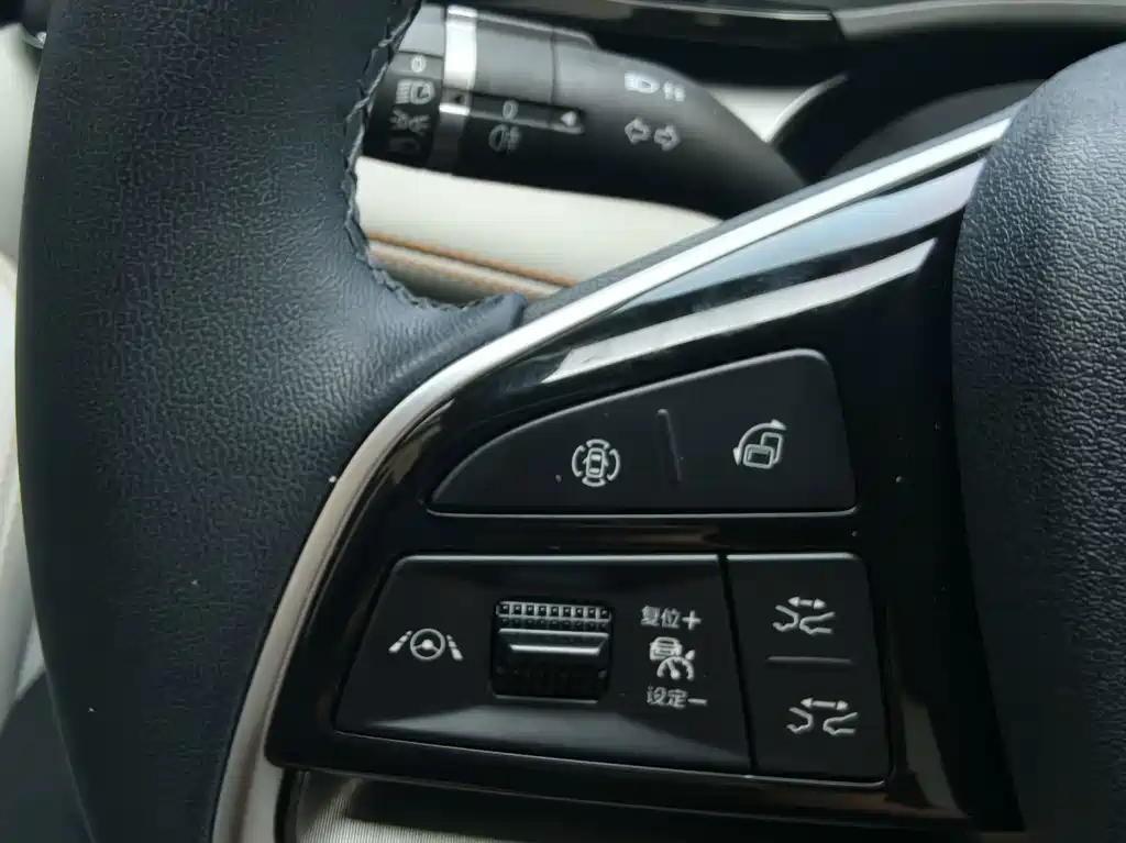 BYD PLUS New Energy — миниатюра 20