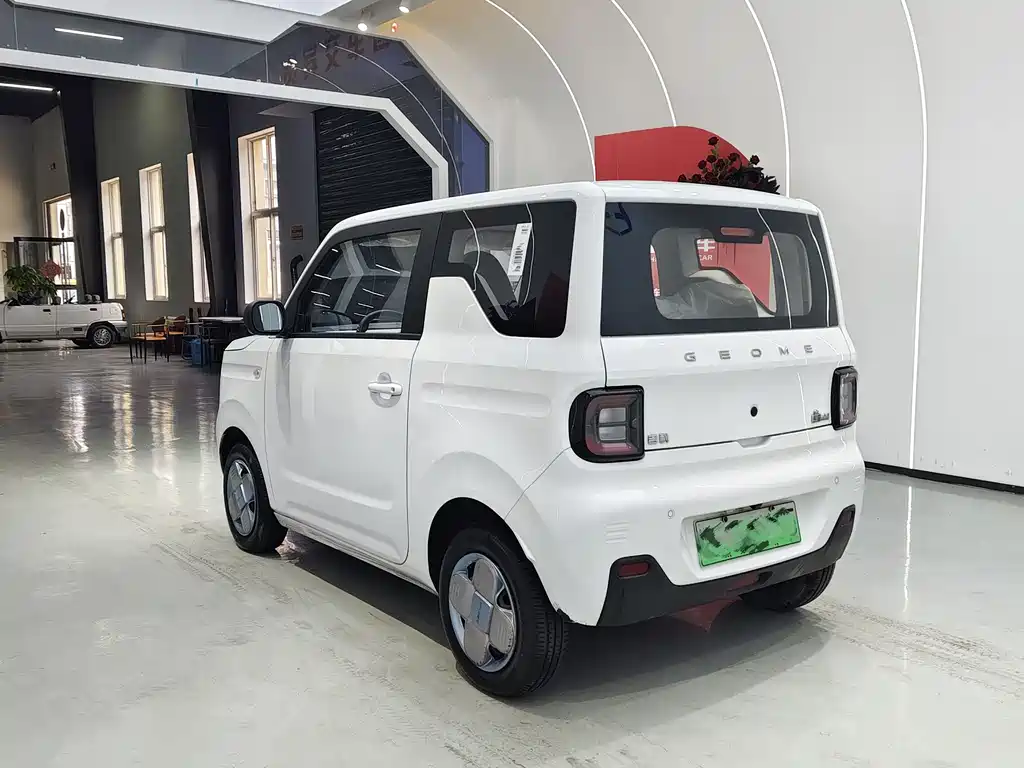 GEELY GALAXY PANDA