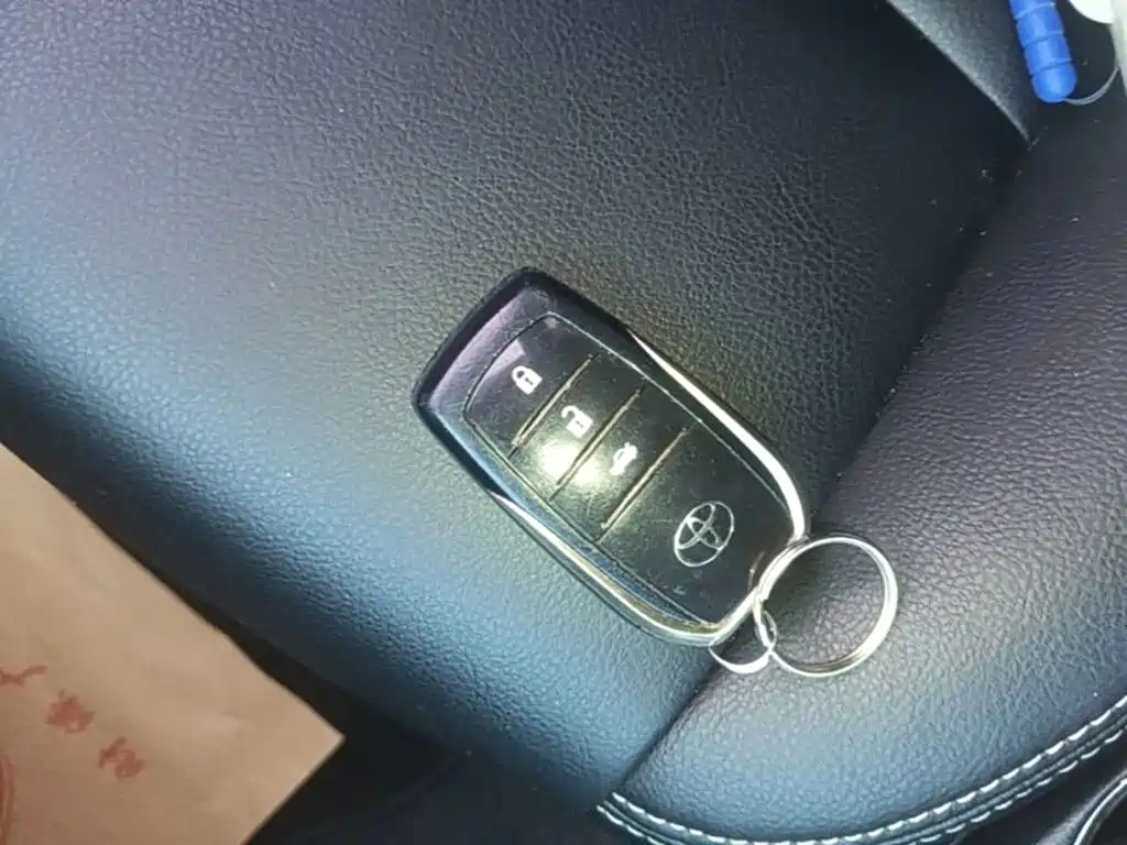 Toyota Corolla — миниатюра 9
