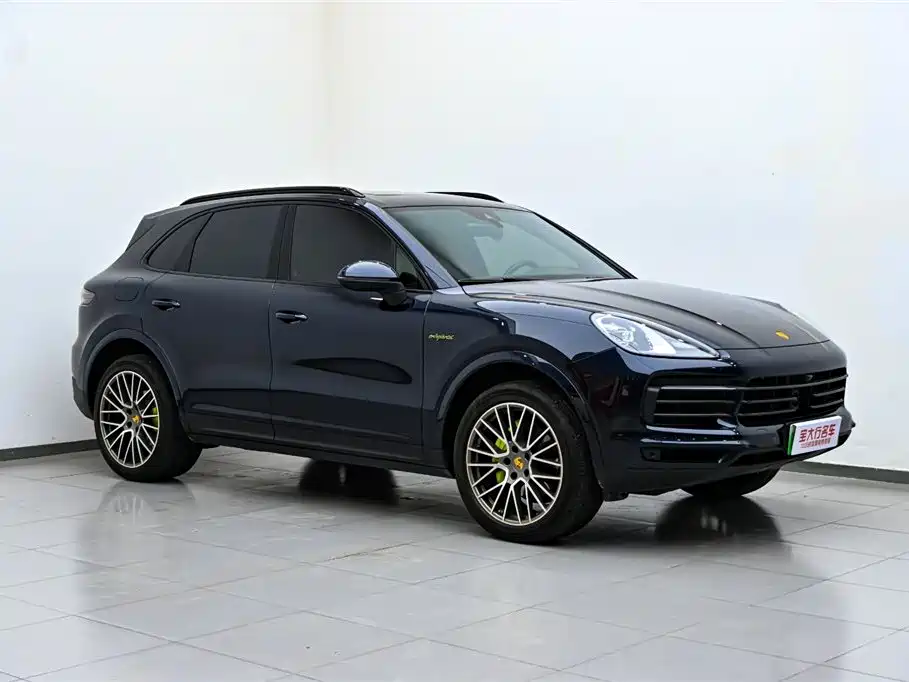 PORSCHE CAYENNE NEW ENERGY