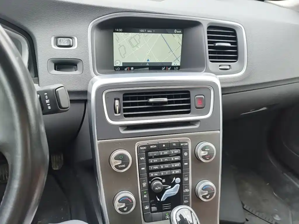 Volvo S60 — миниатюра 13