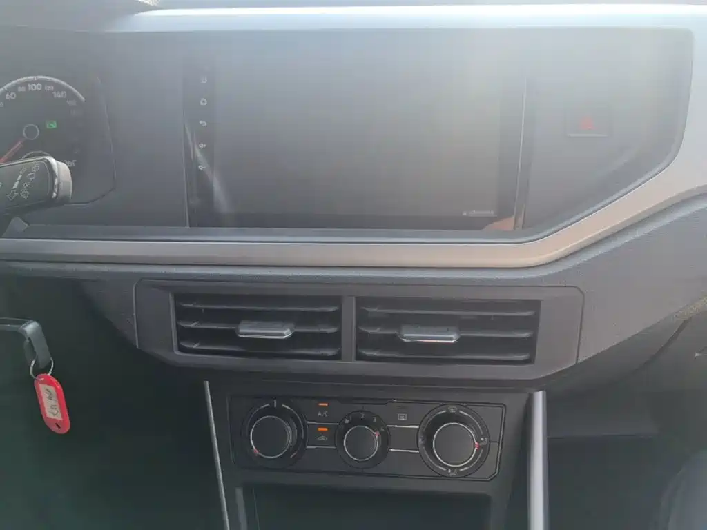 Volkswagen Polo — миниатюра 13