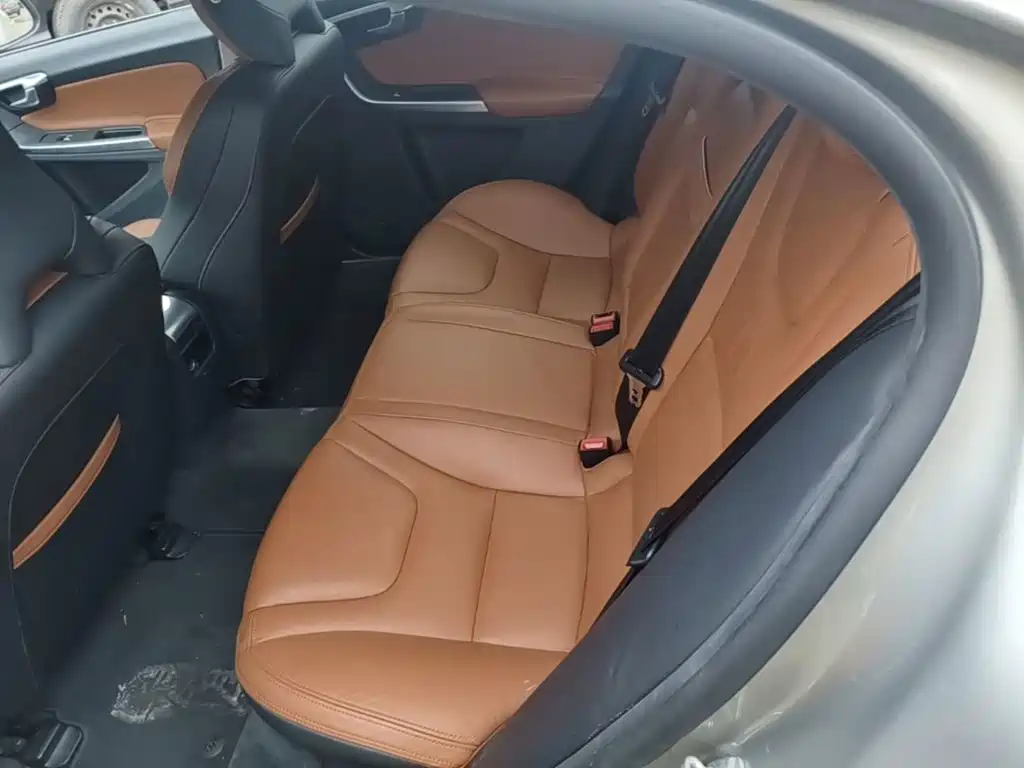 Volvo S60 — миниатюра 17