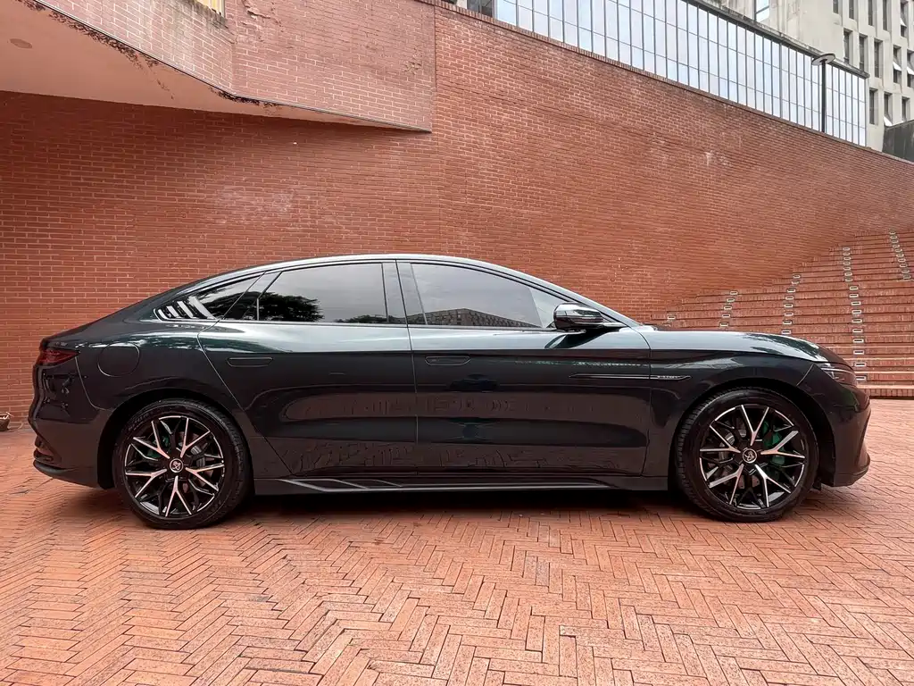 BYD Han 2022 EV 610KM