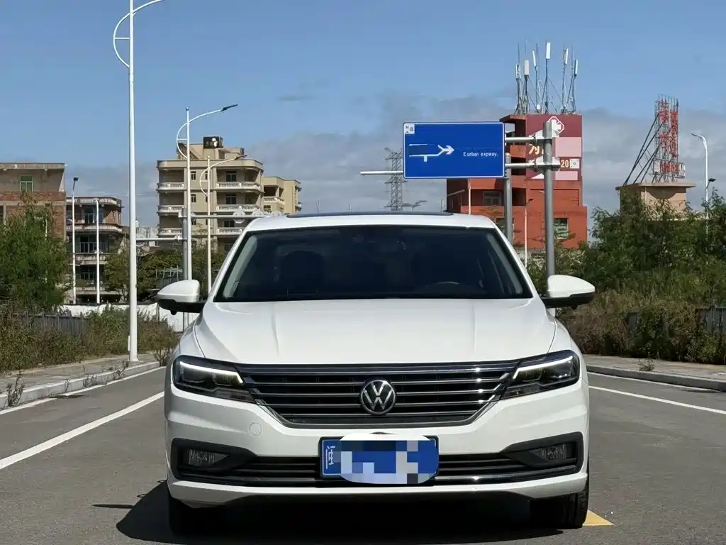 Volkswagen Lavida — миниатюра 2