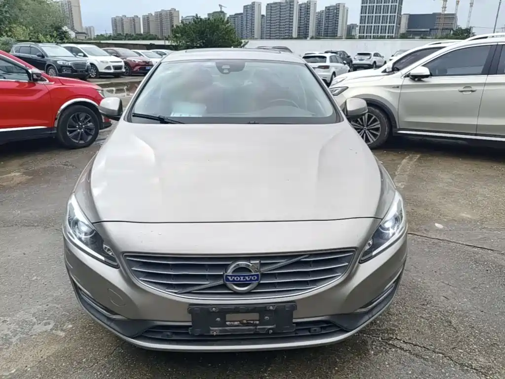 Volvo S60 — миниатюра 3