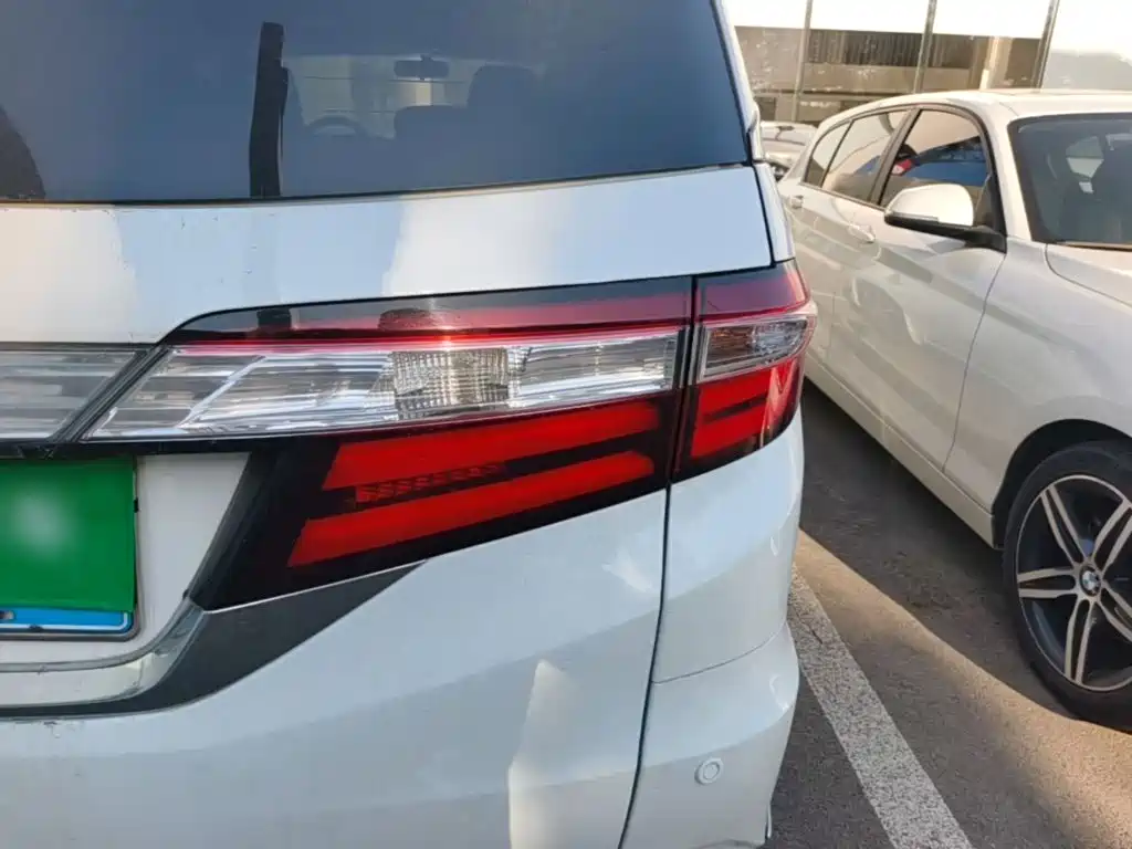 Honda Odyssey — миниатюра 8