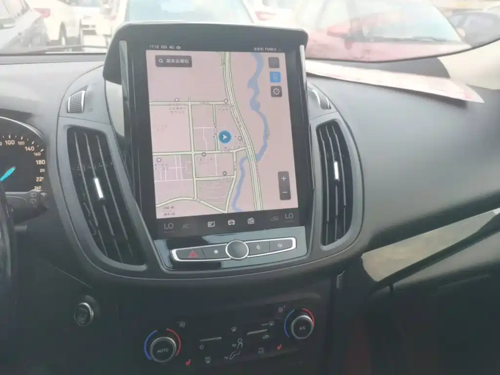 Ford Kuga — миниатюра 13