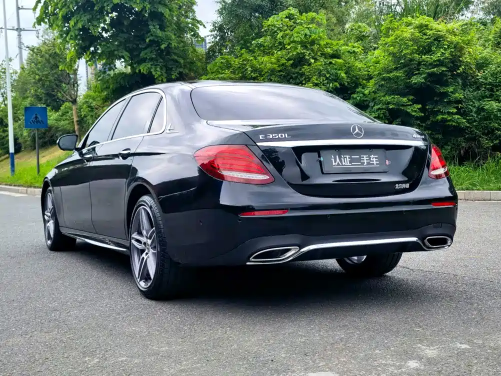 Mercedes-Benz E-Class — миниатюра 5