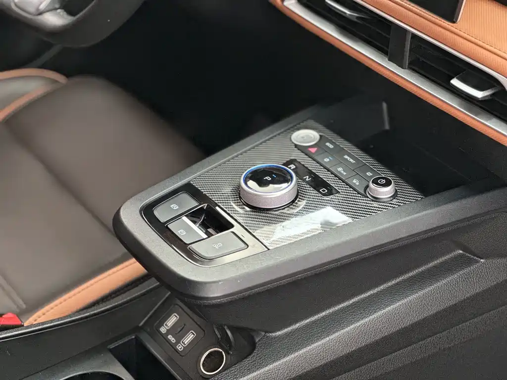 BYD e2 — миниатюра 15