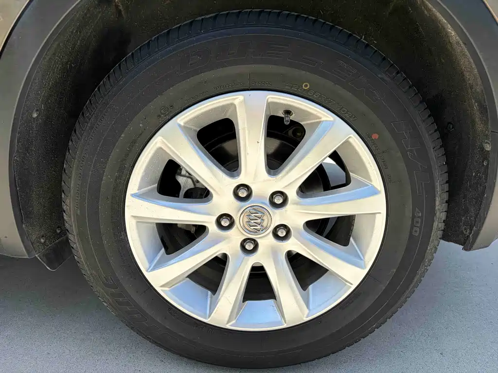 Buick Envision Plus — миниатюра 9
