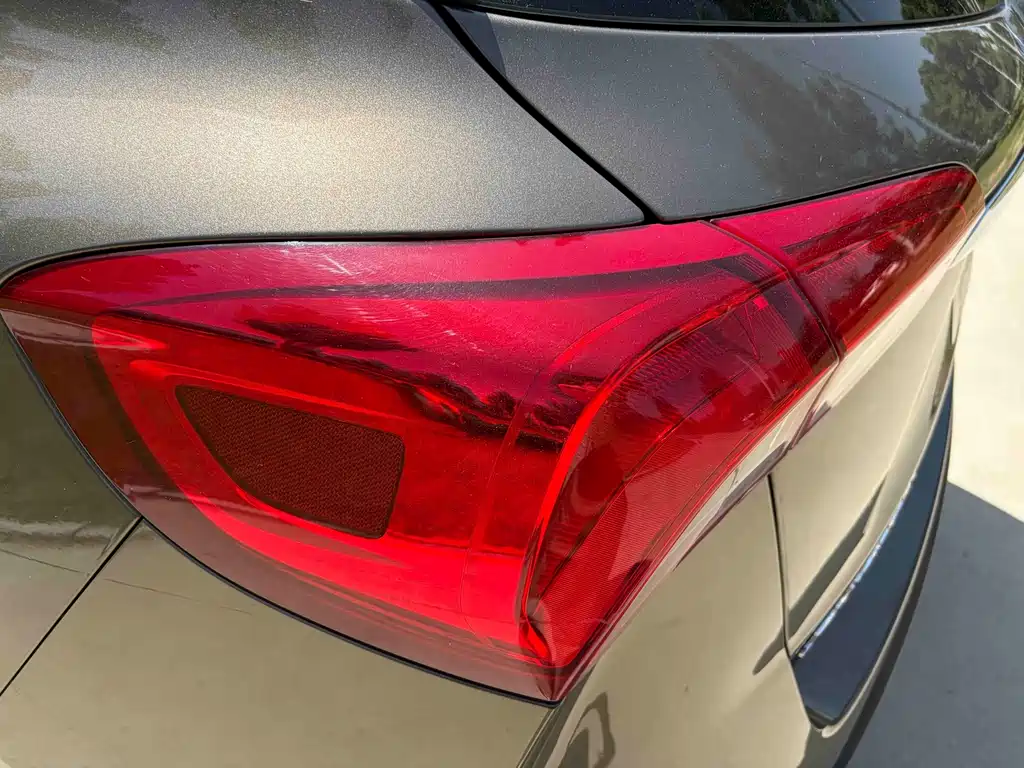 Buick Envision Plus — миниатюра 10