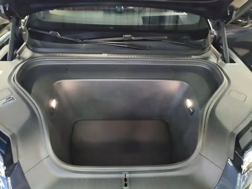 NIO ES8 — миниатюра 20