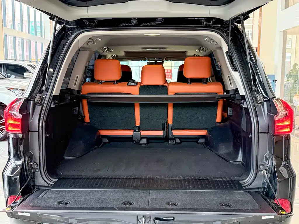 Lexus LX 2019 570 Luxury