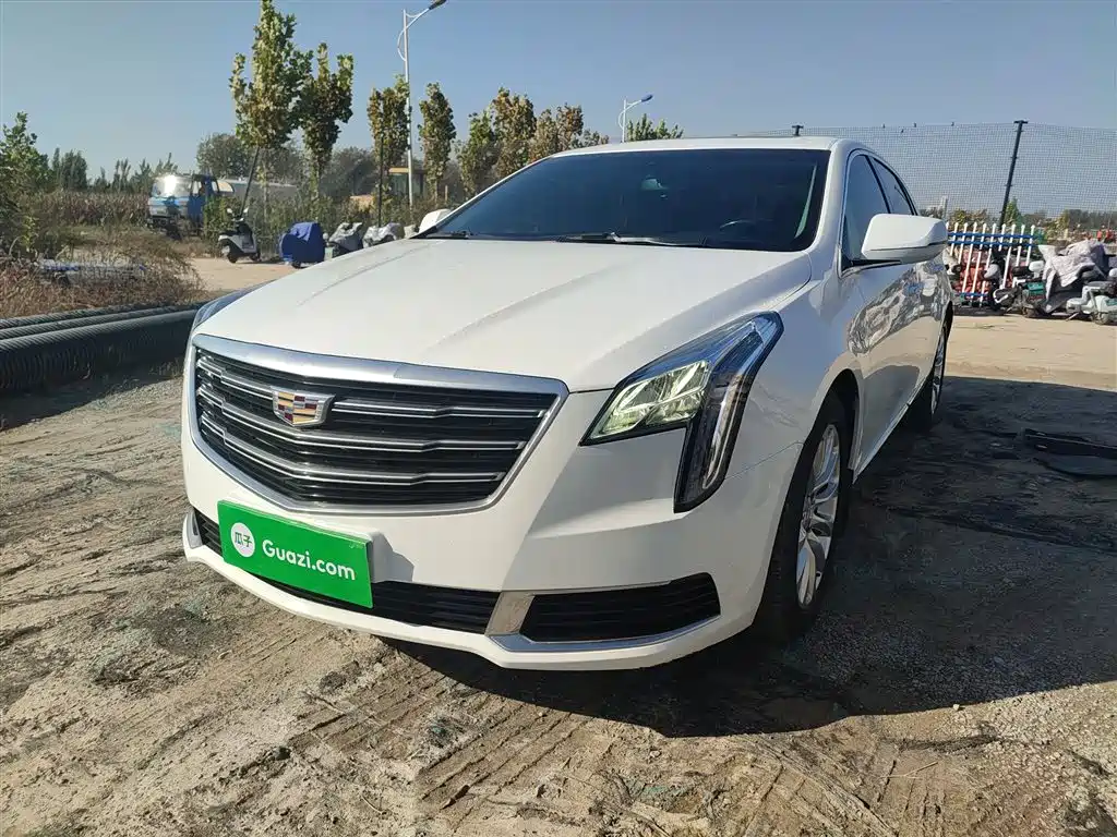CADILLAC XTS