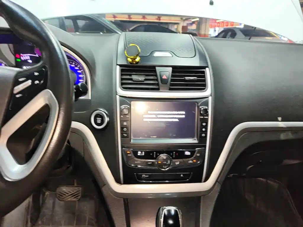 Geely Emgrand — миниатюра 13