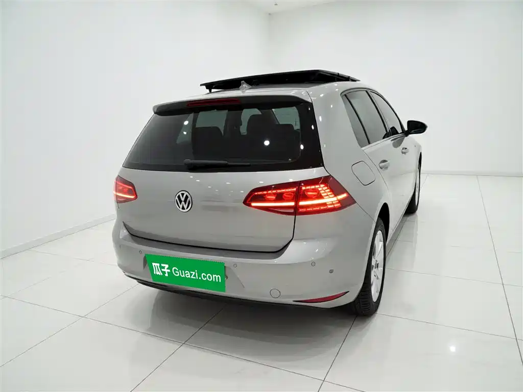 Volkswagen Golf 2017 1.6L AT Comfort