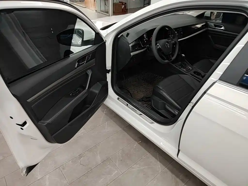 Volkswagen Lavida — миниатюра 16