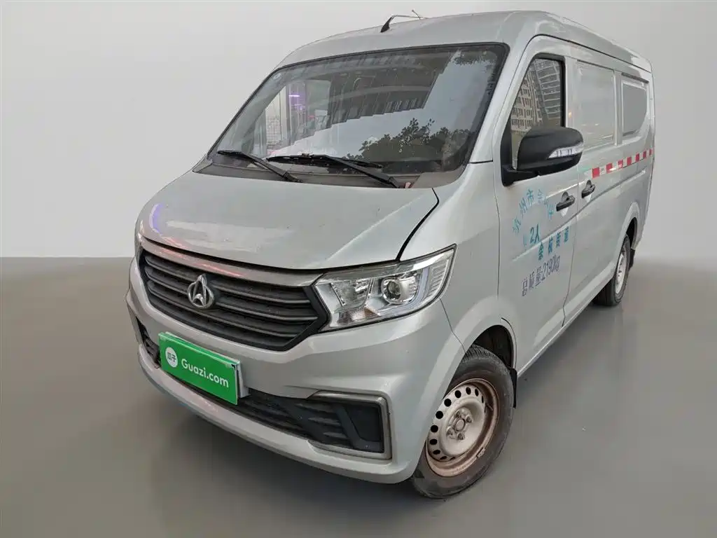 CHANGAN CROSS STAR V7