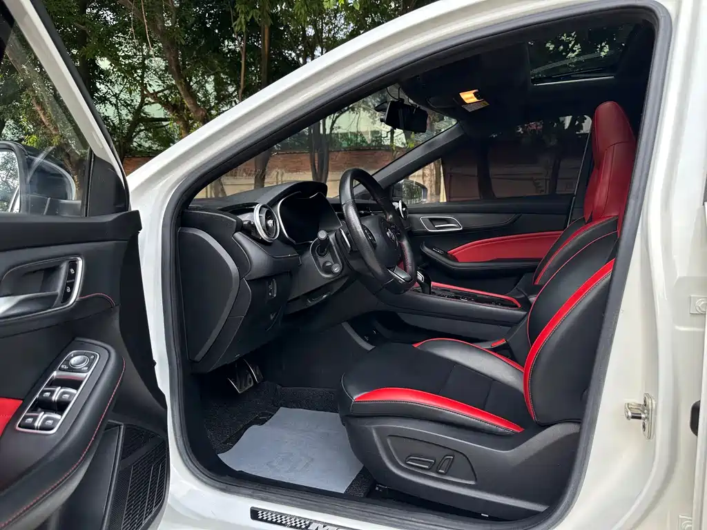 MG MG6 — миниатюра 10