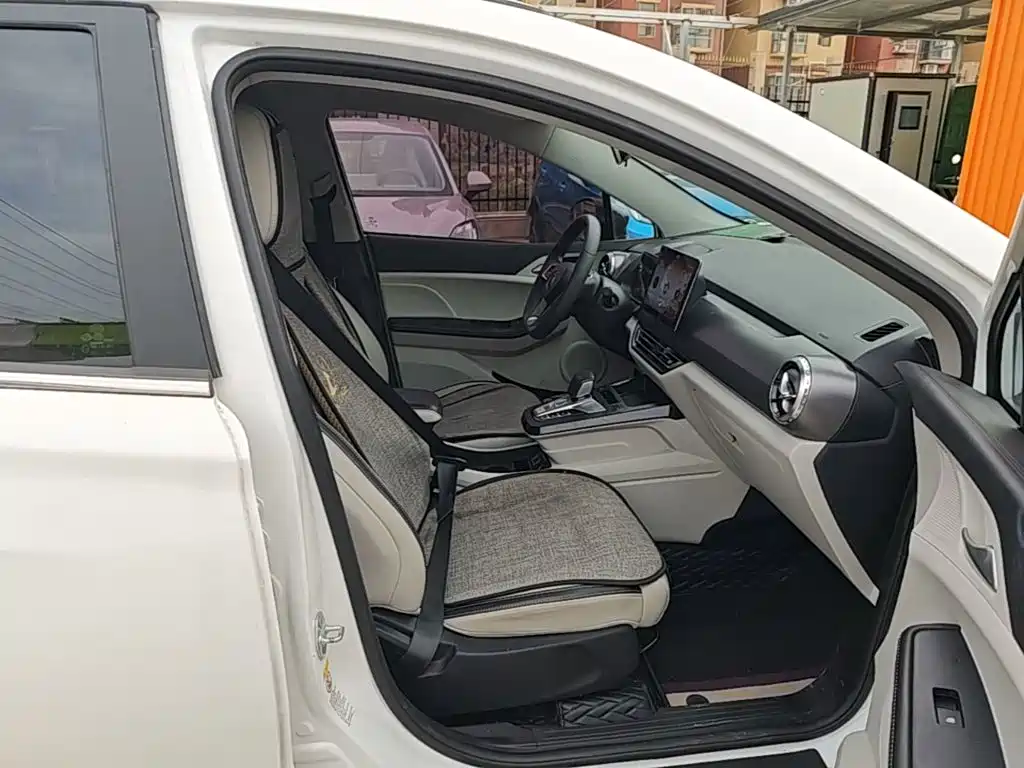 BYD Yuan Pro — миниатюра 25