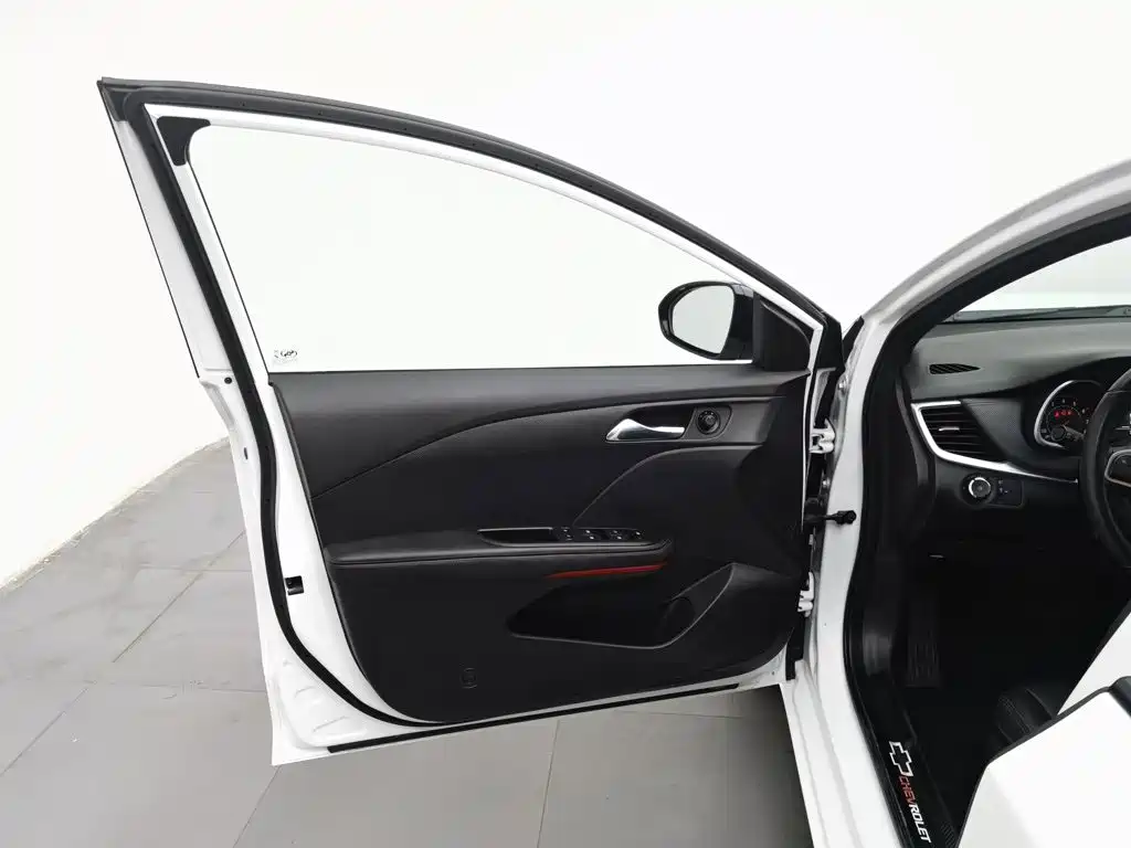Chevrolet Monza — миниатюра 8