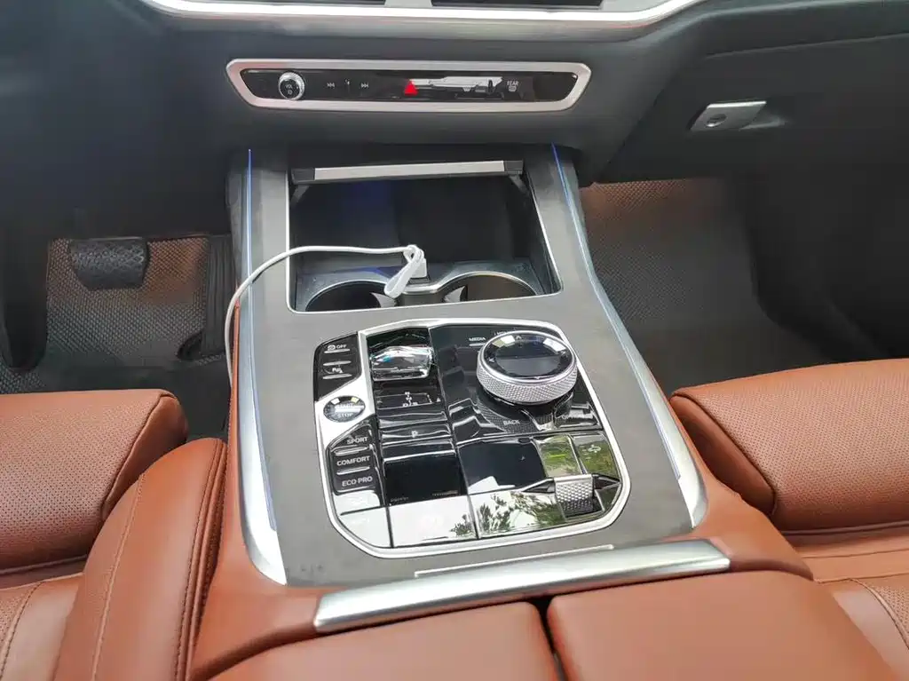 BMW X7 2023 xDrive40i Premium Luxury