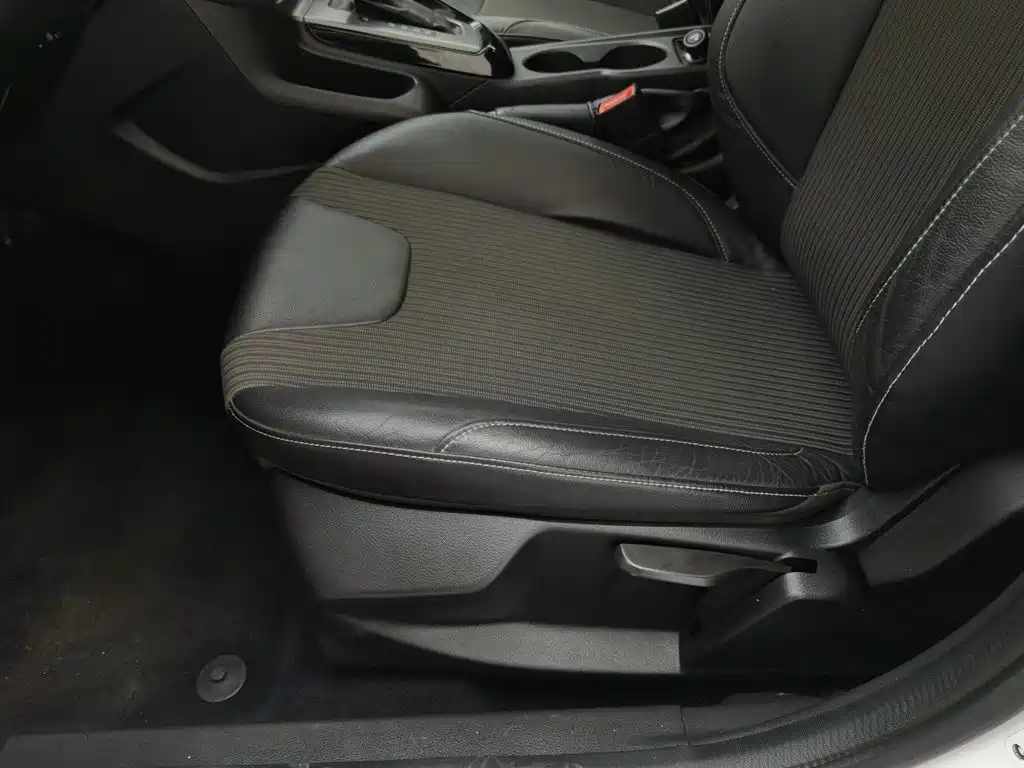 Ford Focus — миниатюра 20