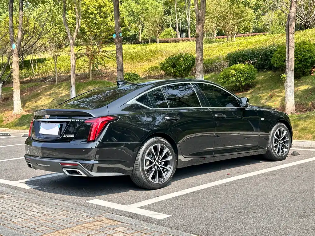 CADILLAC CT5