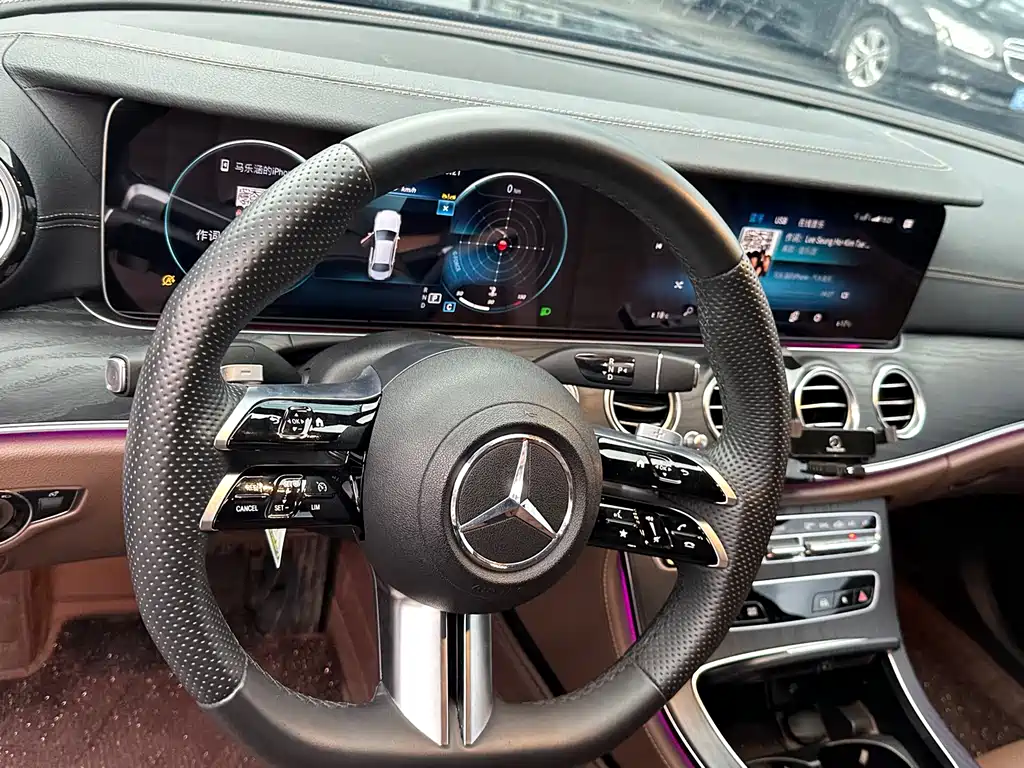 Mercedes-Benz E-Class — миниатюра 6