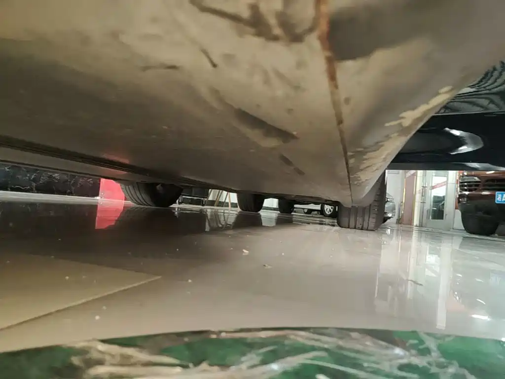 Tesla Model Y — миниатюра 22