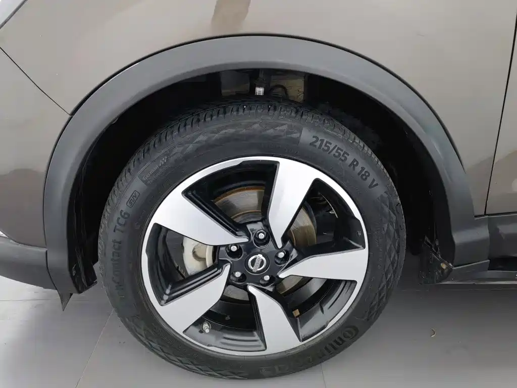 Nissan Qashqai — миниатюра 17