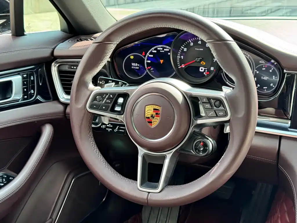 Porsche Panamera 2020 2.9T AT