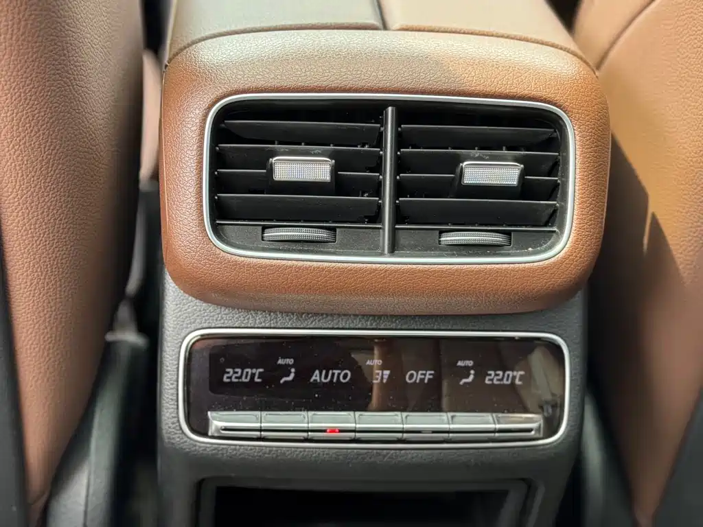 Mercedes-Benz GLE (Import) — миниатюра 16